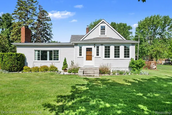 $399,000 | 37815 Pineridge Street, Harrison Township, MI 48045