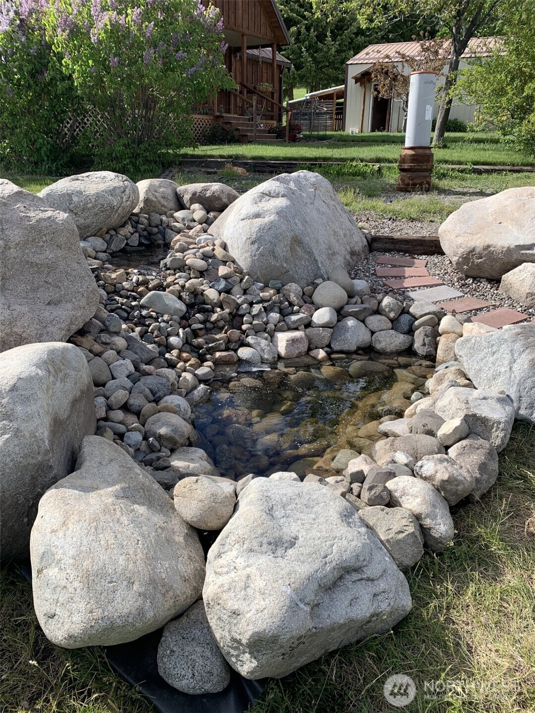 35 Low Ridge Road Malo, WA 99150 - Photo 40 of 40 a view of a backyard of the house