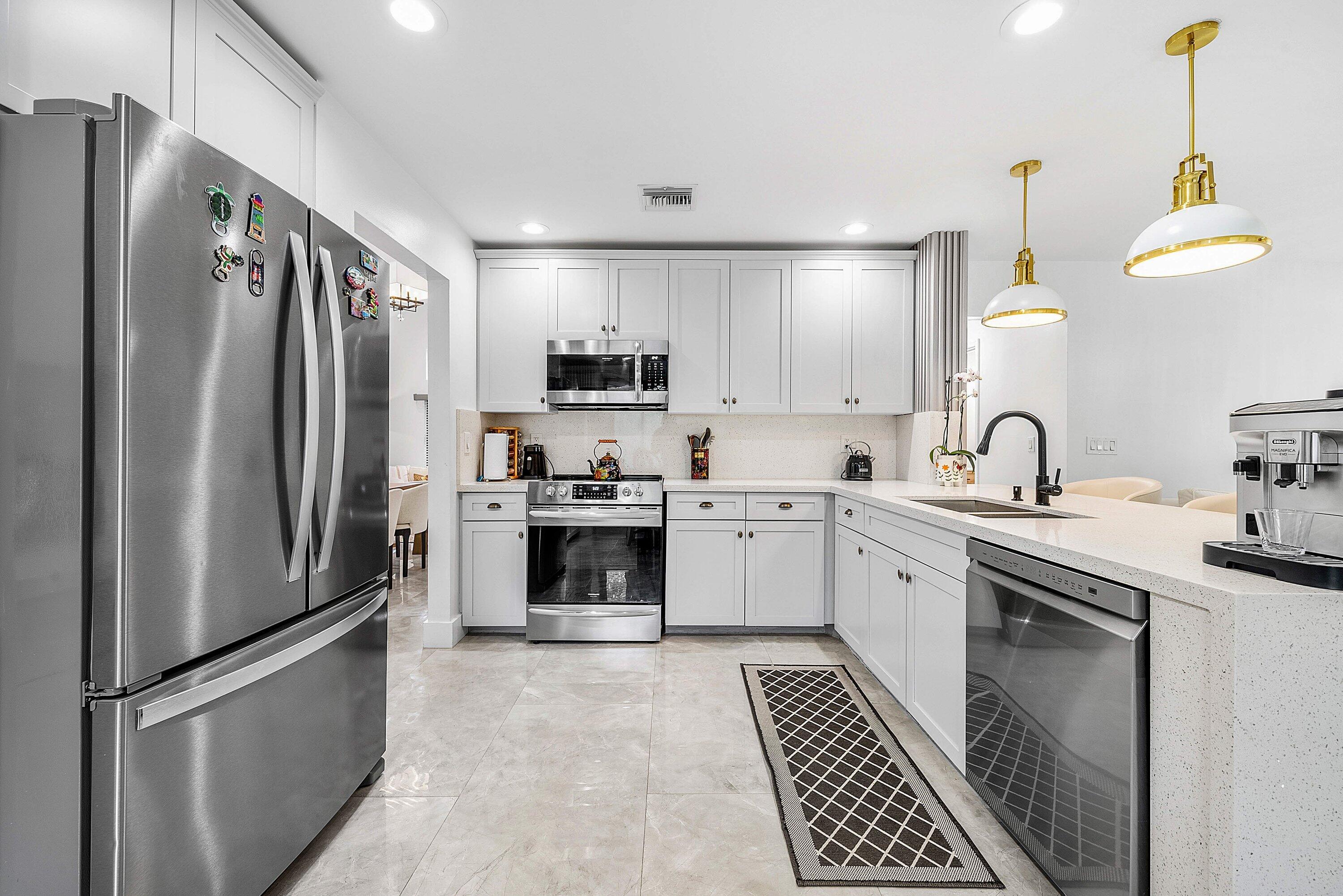 20797 Cabrillo Way Boca Raton, FL 33428 - Photo 12 of 100 013-20797CabrilloWay-BocaRaton-FL-33428-