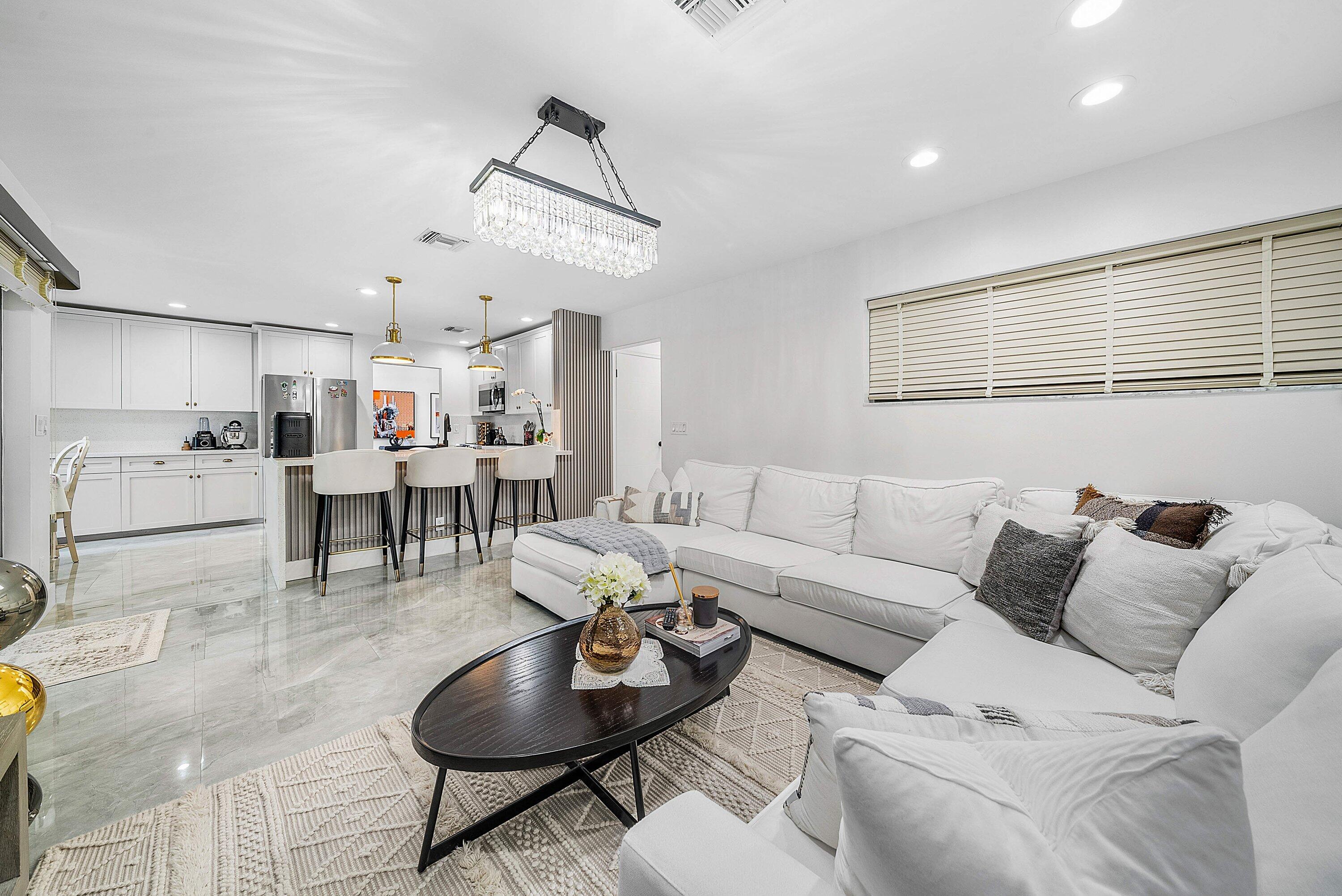 20797 Cabrillo Way Boca Raton, FL 33428 - Photo 16 of 100 017-20797CabrilloWay-BocaRaton-FL-33428-