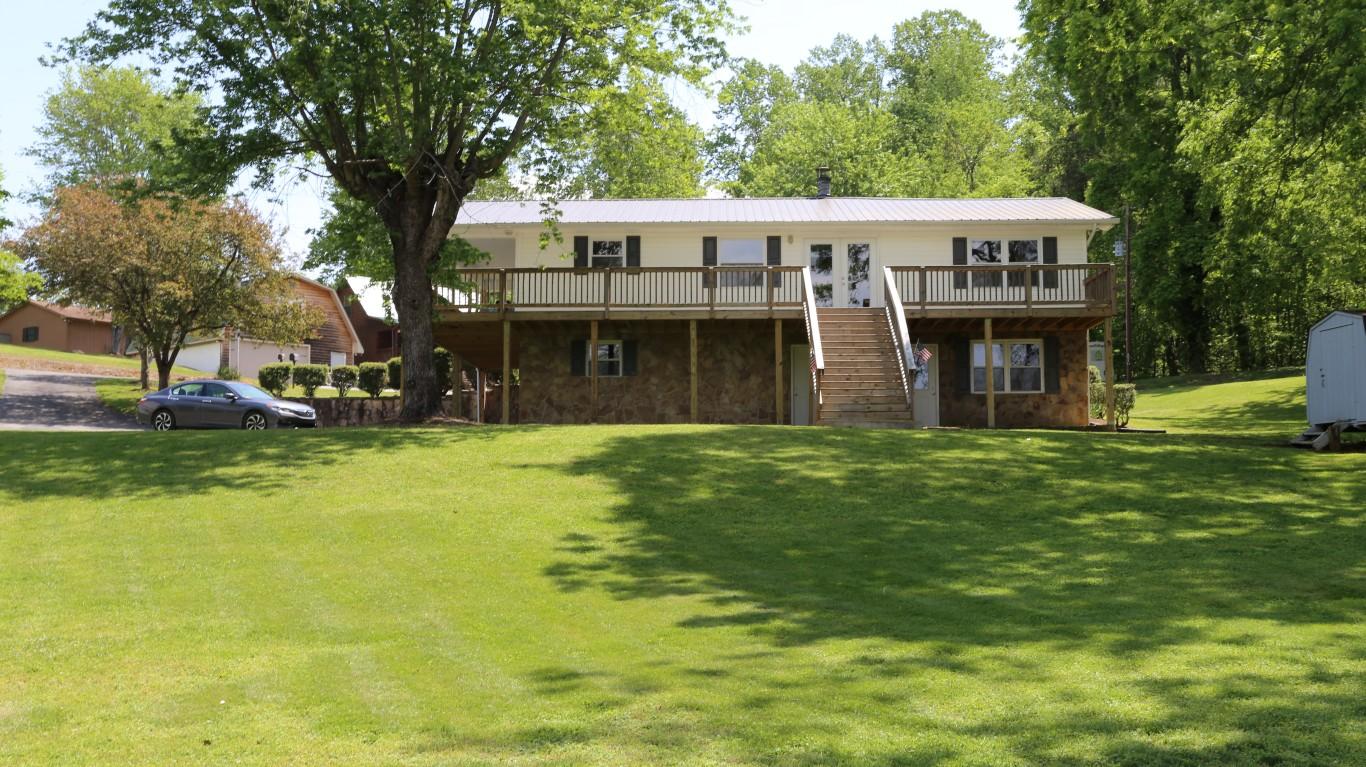 634 Hilltop Road, Unit LOT #7 Spring City, TN 37381 - Photo 20 of 50 back view of home
