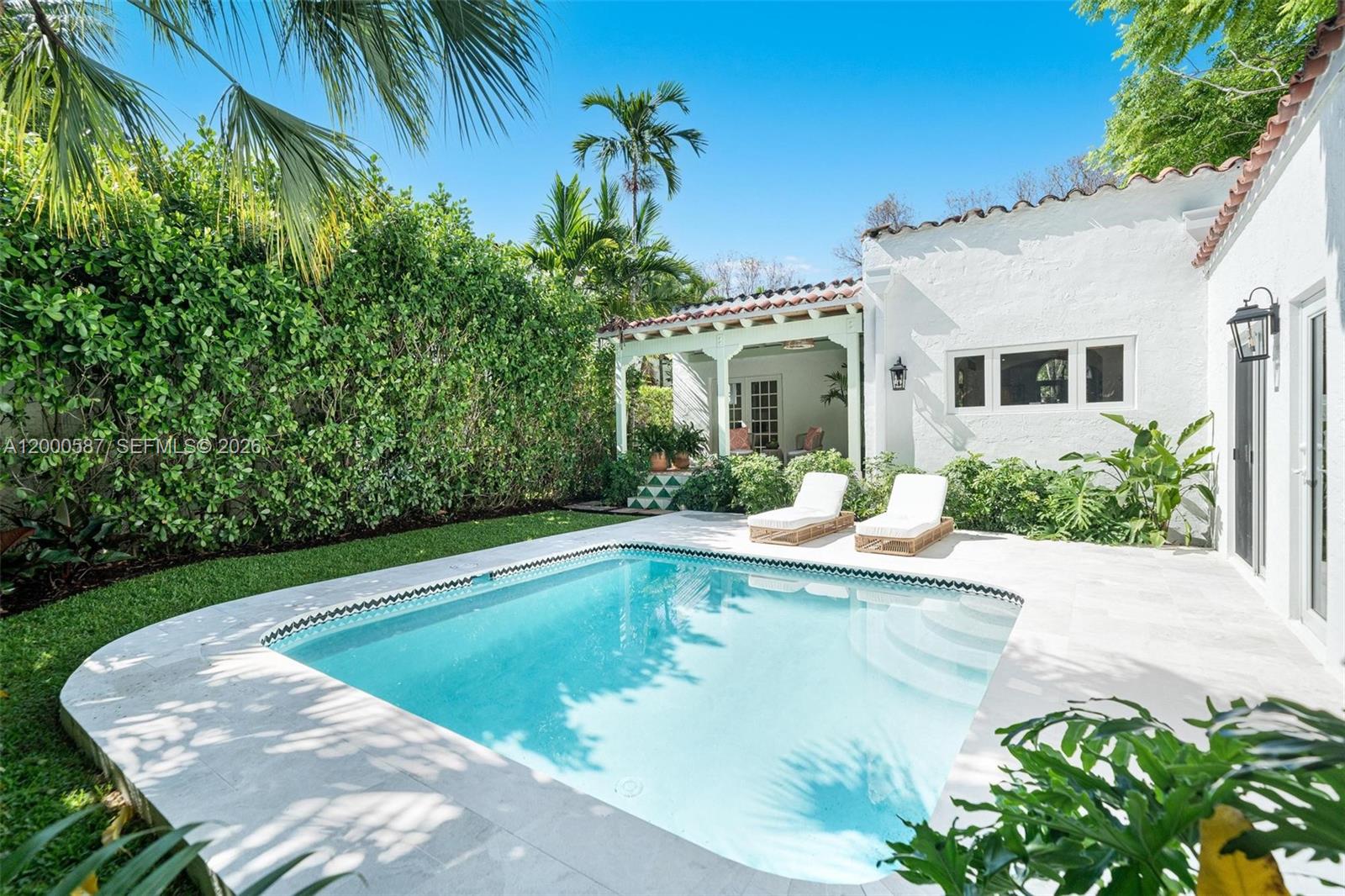 909 Roderigo Avenue Coral Gables, FL 33134 - Photo 31 of 34 Gallery Image 31