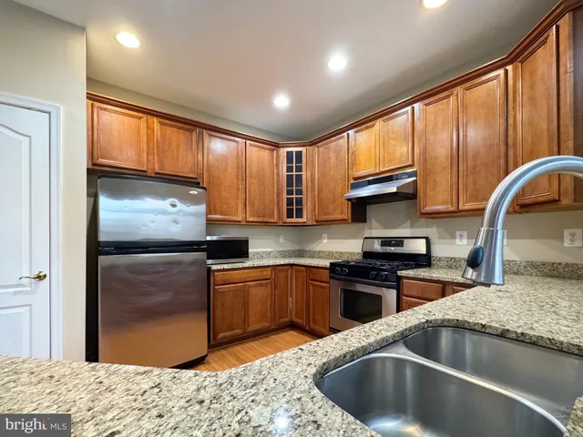 $3,699 | 12652 Heron Ridge Drive, Fairfax, VA 22030