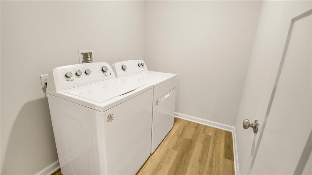 1098 Peachtree Road Carnegie, PA 15106 - Photo 12 of 21