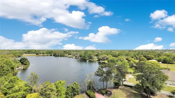$725,000 | 320 Remington Drive, Oviedo, FL 32765