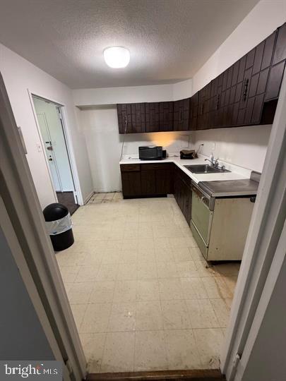700 7th Street Southwest, Unit 432 Washington, DC 20024 - Photo 22 of 33 Spacious kitchen with modern appeal.