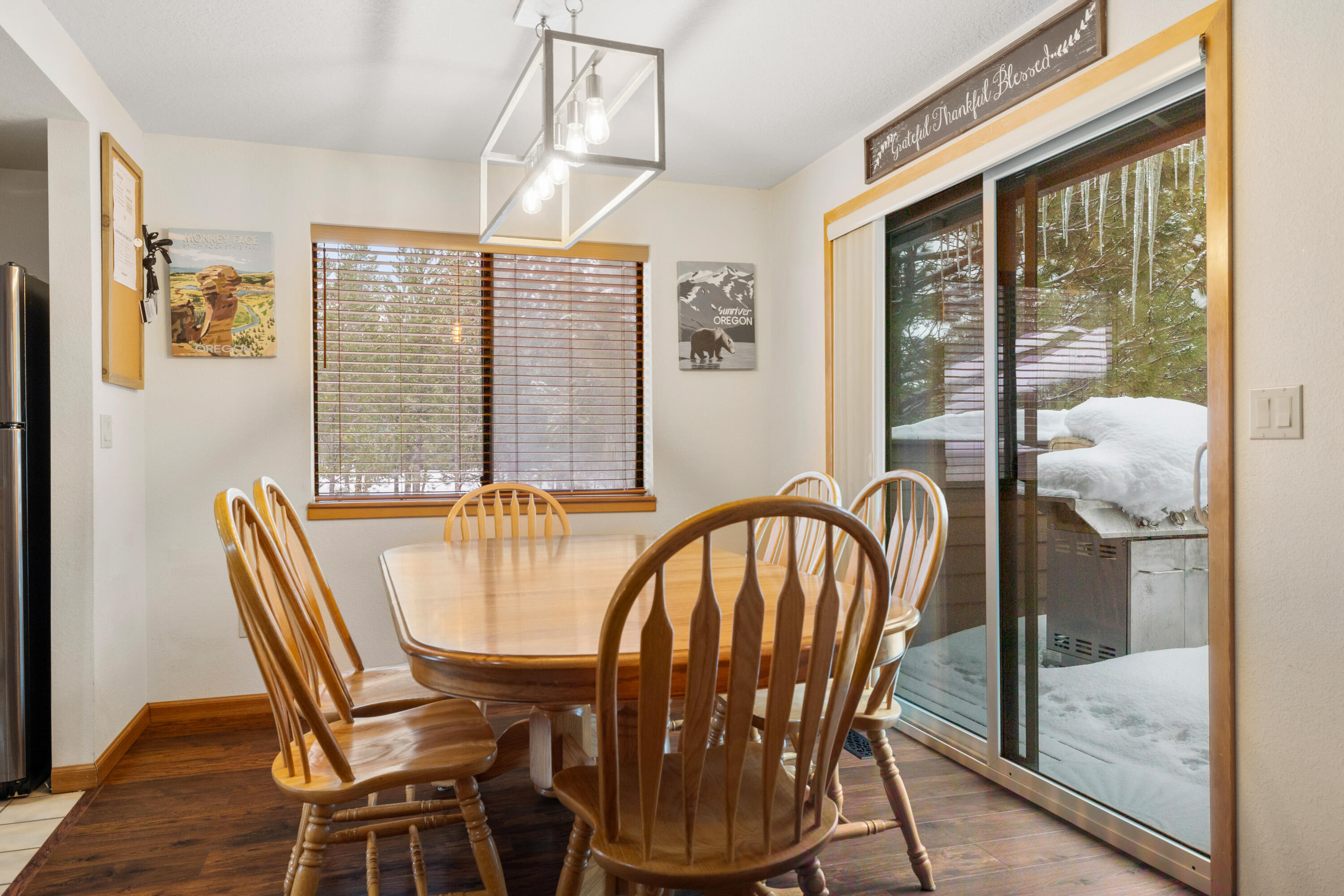 17760 West Core Road, Unit 16 Sunriver, OR 97707 - Photo 8 of 41 09-1836_250320_JILLROSELL