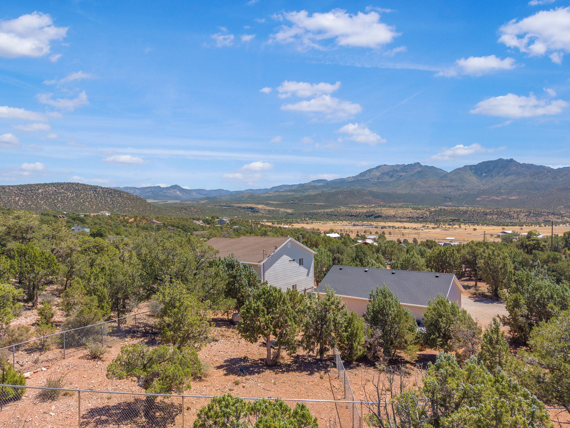 425 East Mule Deer Road Central, UT 84722 - Photo 37 of 47 DJI_20260903152258_0618_D