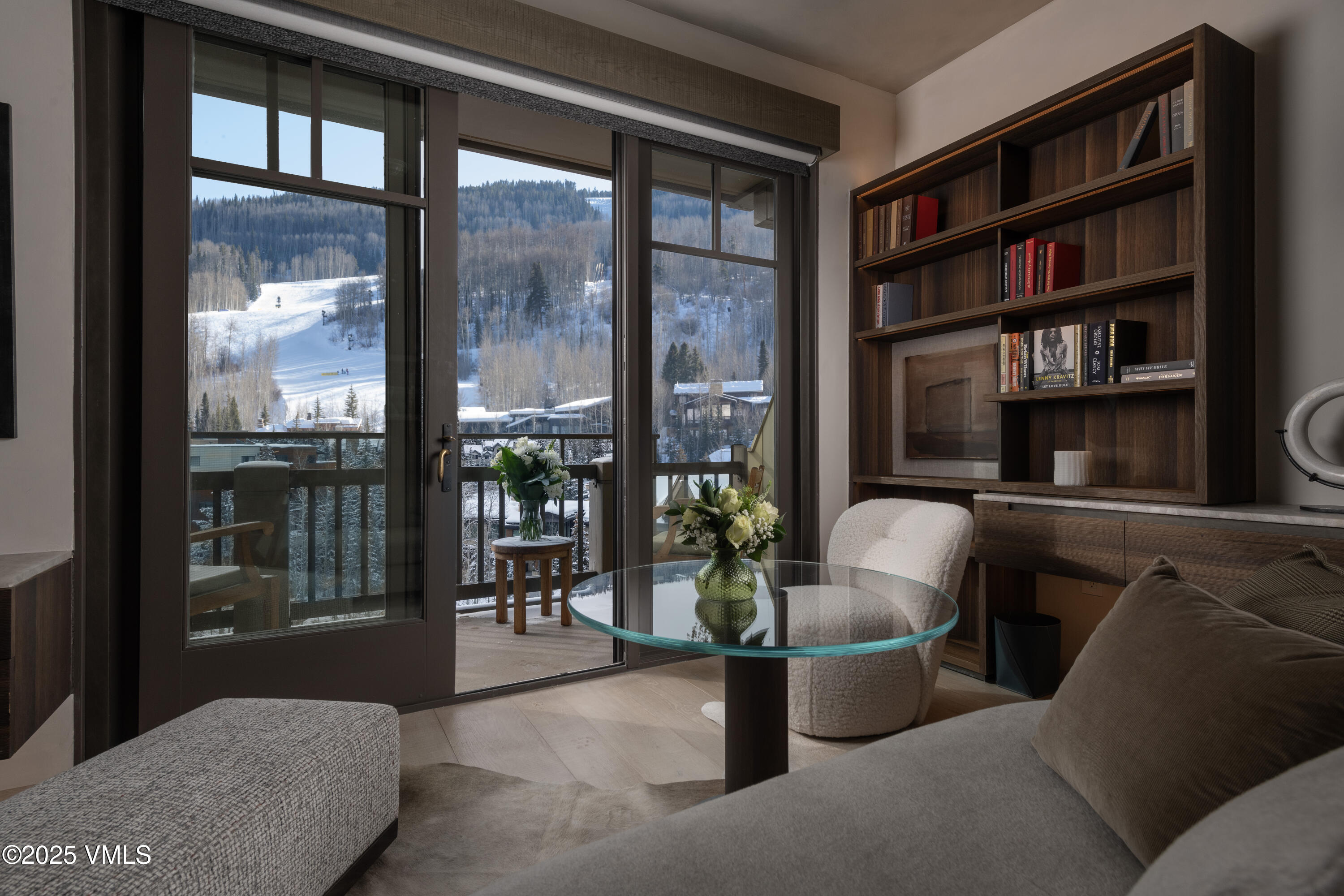 1 Vail Road, Unit 8202 Vail, CO 81657 - Photo 15 of 25 FS 8202 Master bedroom