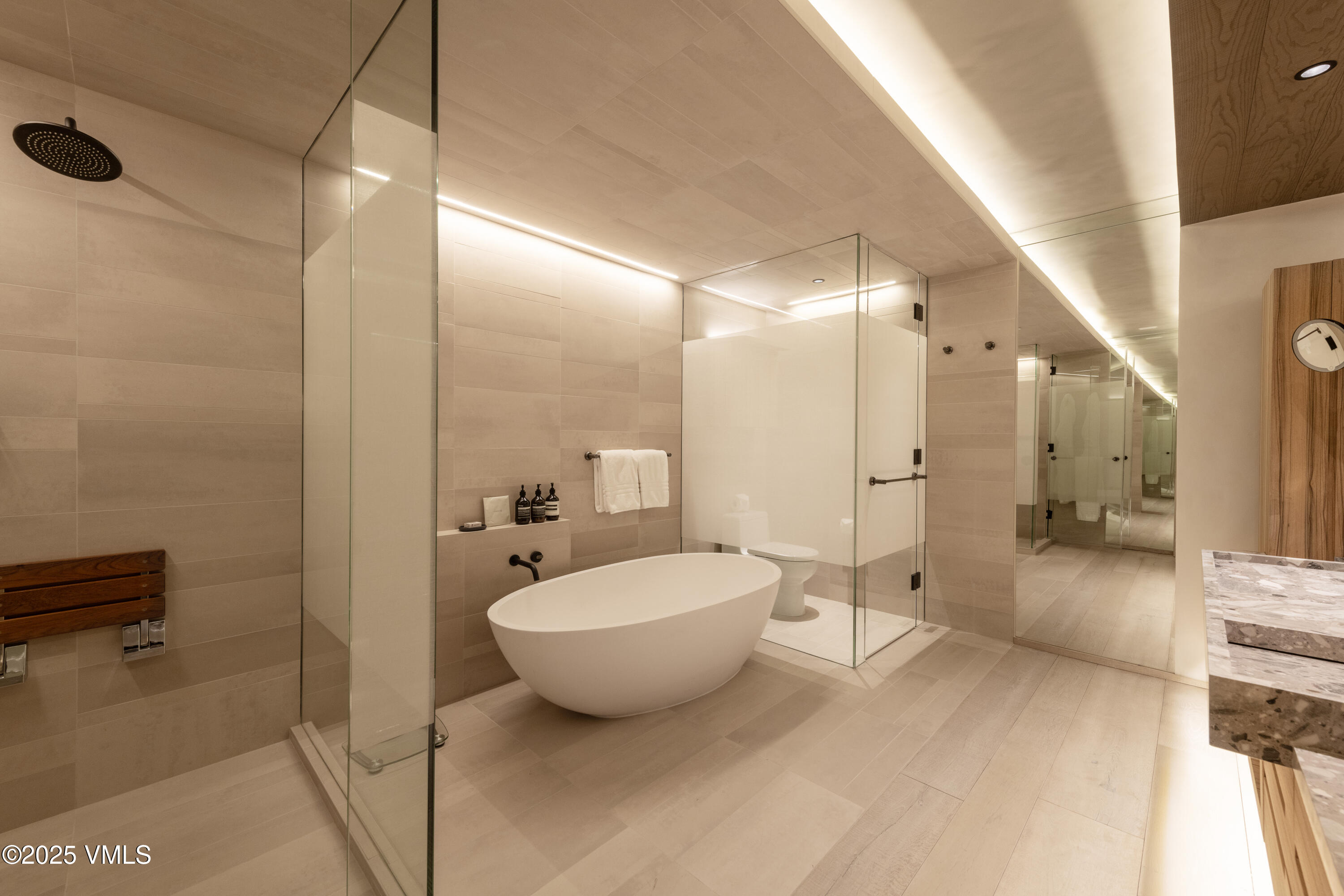 1 Vail Road, Unit 8202 Vail, CO 81657 - Photo 17 of 25 FS 8202 Master bathroom