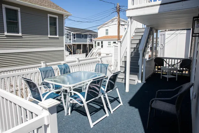 $1,589,000 | 108 Ocean Drive, Unit 1, Seabrook, NH 03874