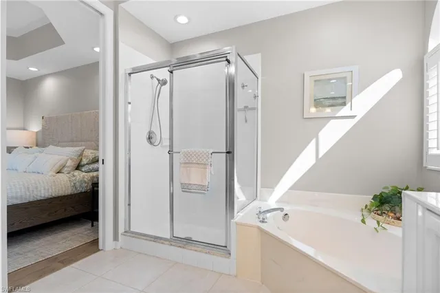 $799,000 | 1530 Clermont Drive, Unit 403, Naples, FL 34109