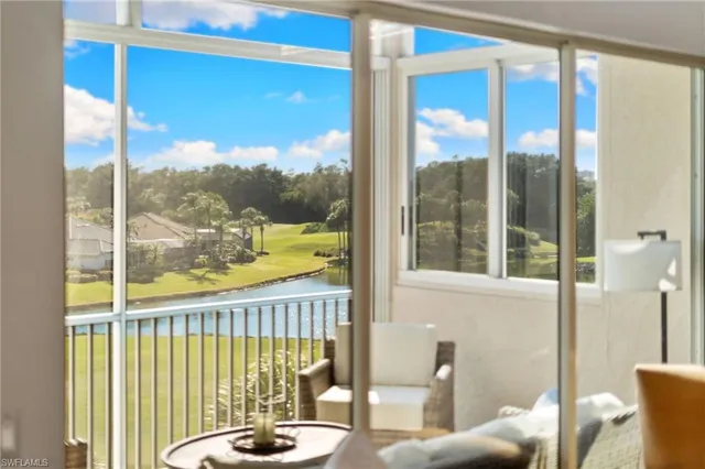 $799,000 | 1530 Clermont Drive, Unit 403, Naples, FL 34109