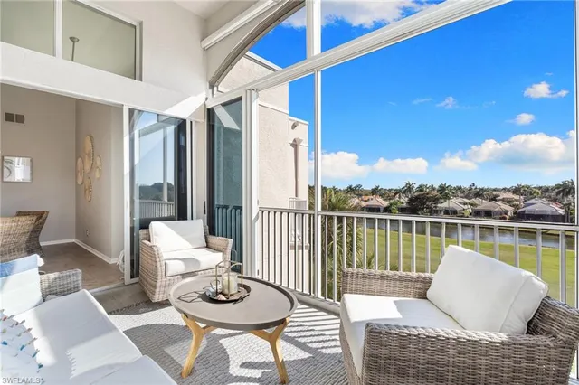 $799,000 | 1530 Clermont Drive, Unit 403, Naples, FL 34109