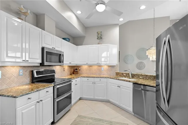 $799,000 | 1530 Clermont Drive, Unit 403, Naples, FL 34109