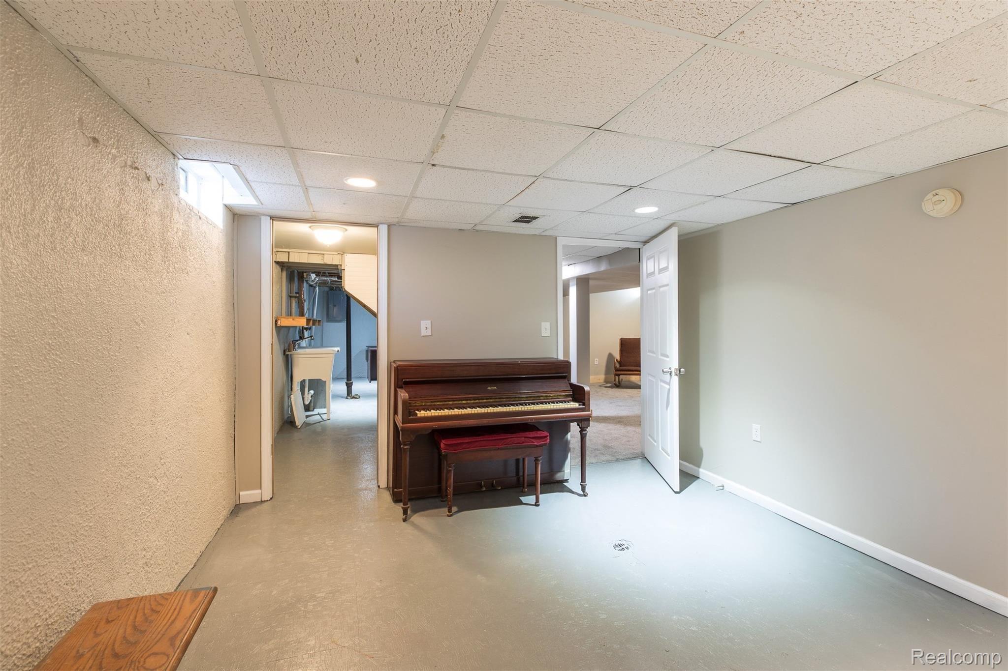 23762 Superior Road Taylor, MI 48180 - Photo 21 of 29 XA9A0040.jpg