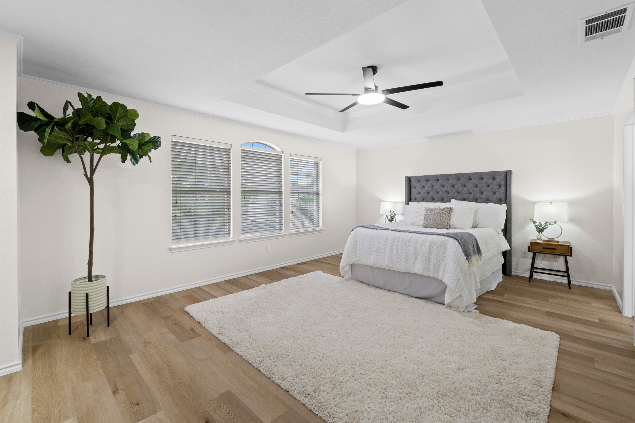 3811 Laurel Ridge Drive Round Rock, TX 78665 - Photo 21 of 35 a bedroom with a bed and a window