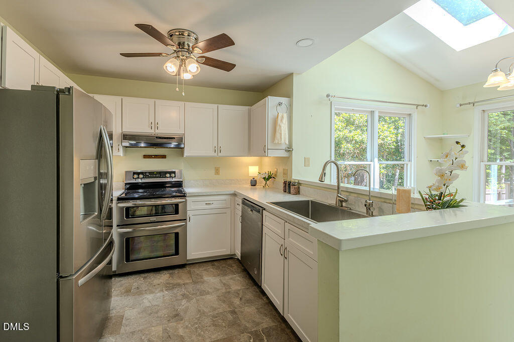 5405 Fortunes Ridge Drive Durham, NC 27713 - Photo 6 of 28 Gallery Image 6