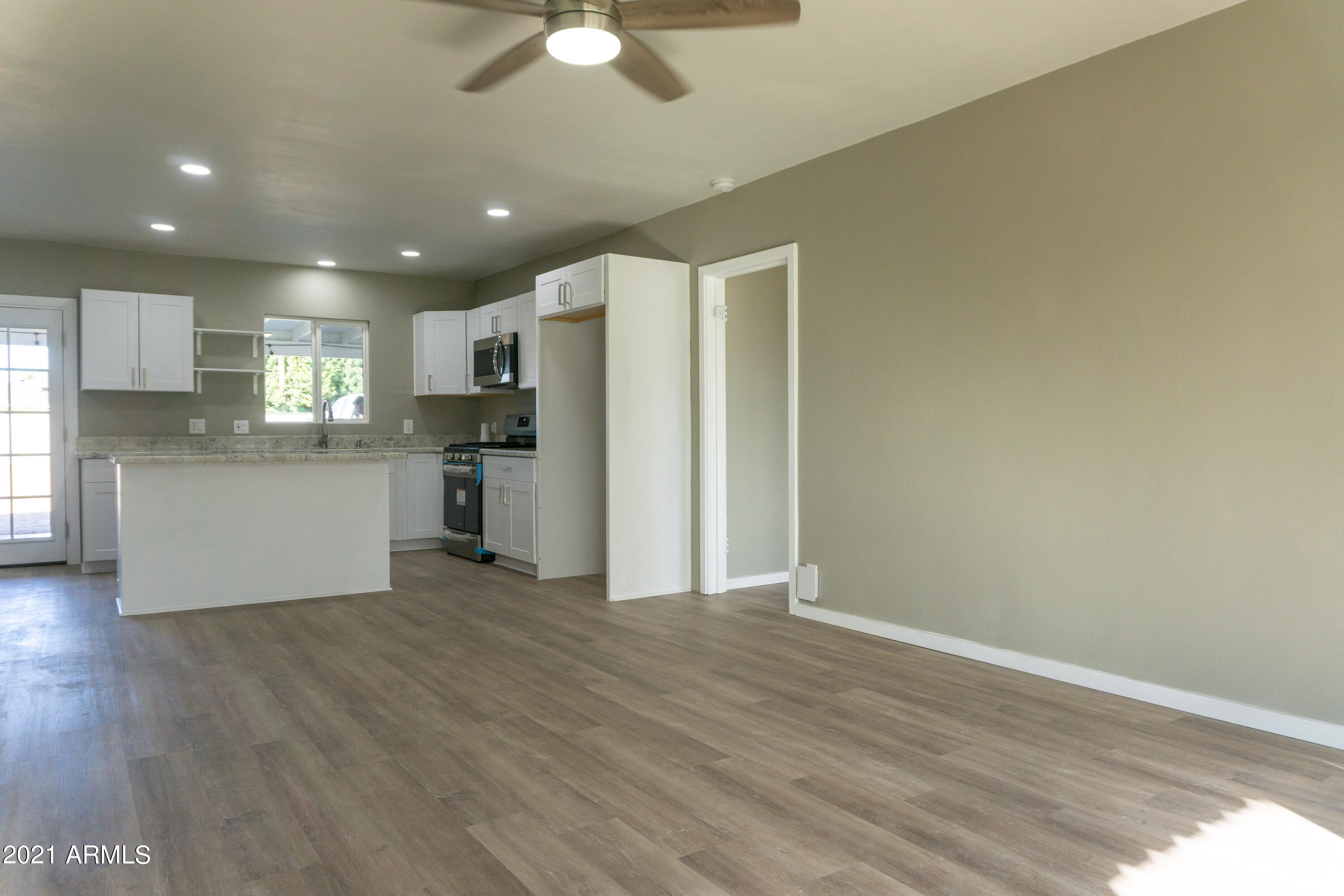 1368 East Osborn Road Phoenix, AZ 85014 - Photo 3 of 16 DSC06225