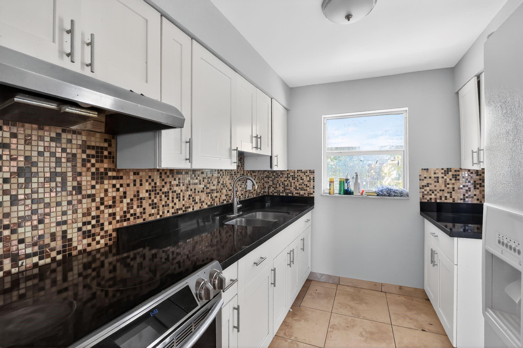 4810 Northwest 19th Street Lauderhill, FL 33313 - Photo 9 of 16 Photo 9