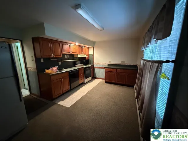 $134,900 | 446 Biddle Street, Tamaqua, PA 18252