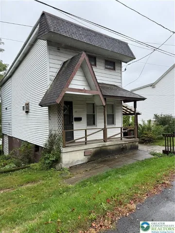 $134,900 | 446 Biddle Street, Tamaqua, PA 18252