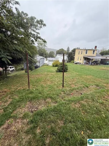 $134,900 | 446 Biddle Street, Tamaqua, PA 18252