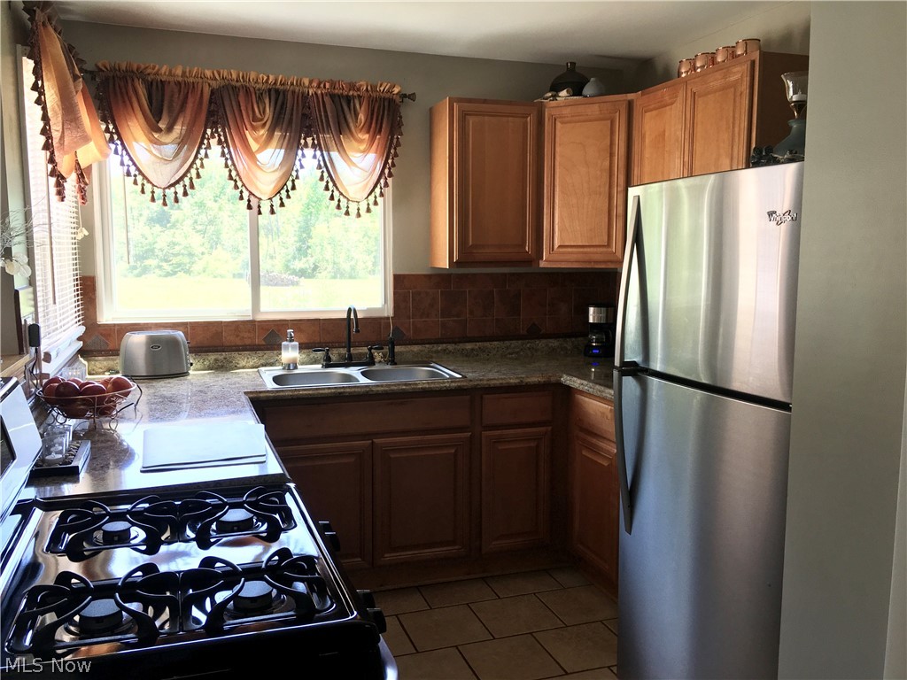 15145 Whitney Road Strongsville, OH 44136 - Photo 11 of 27 Stainless Appliances in Updated Kitchen!