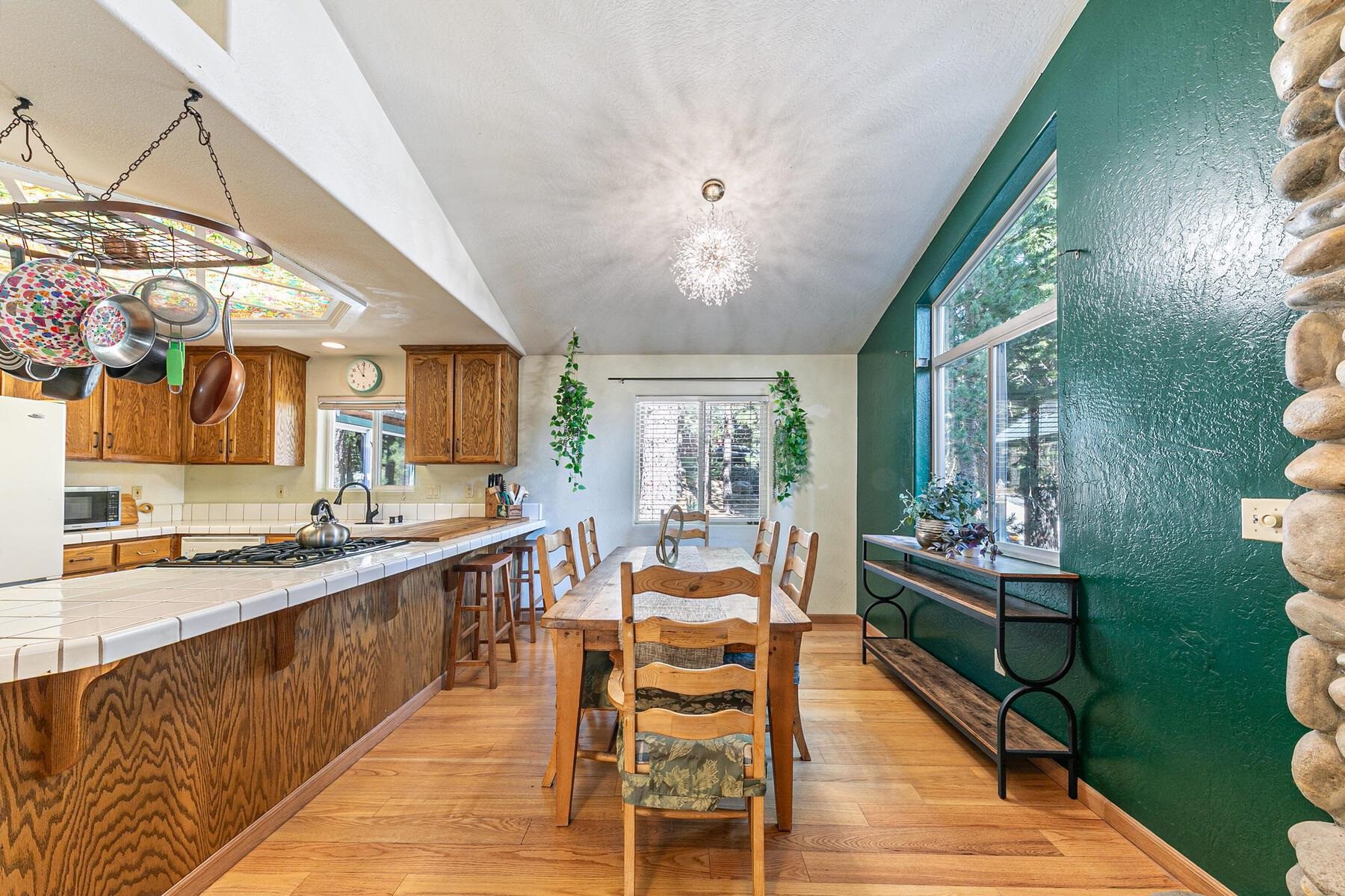 17263 Northwoods Boulevard Truckee, CA 96161 - Photo 12 of 27