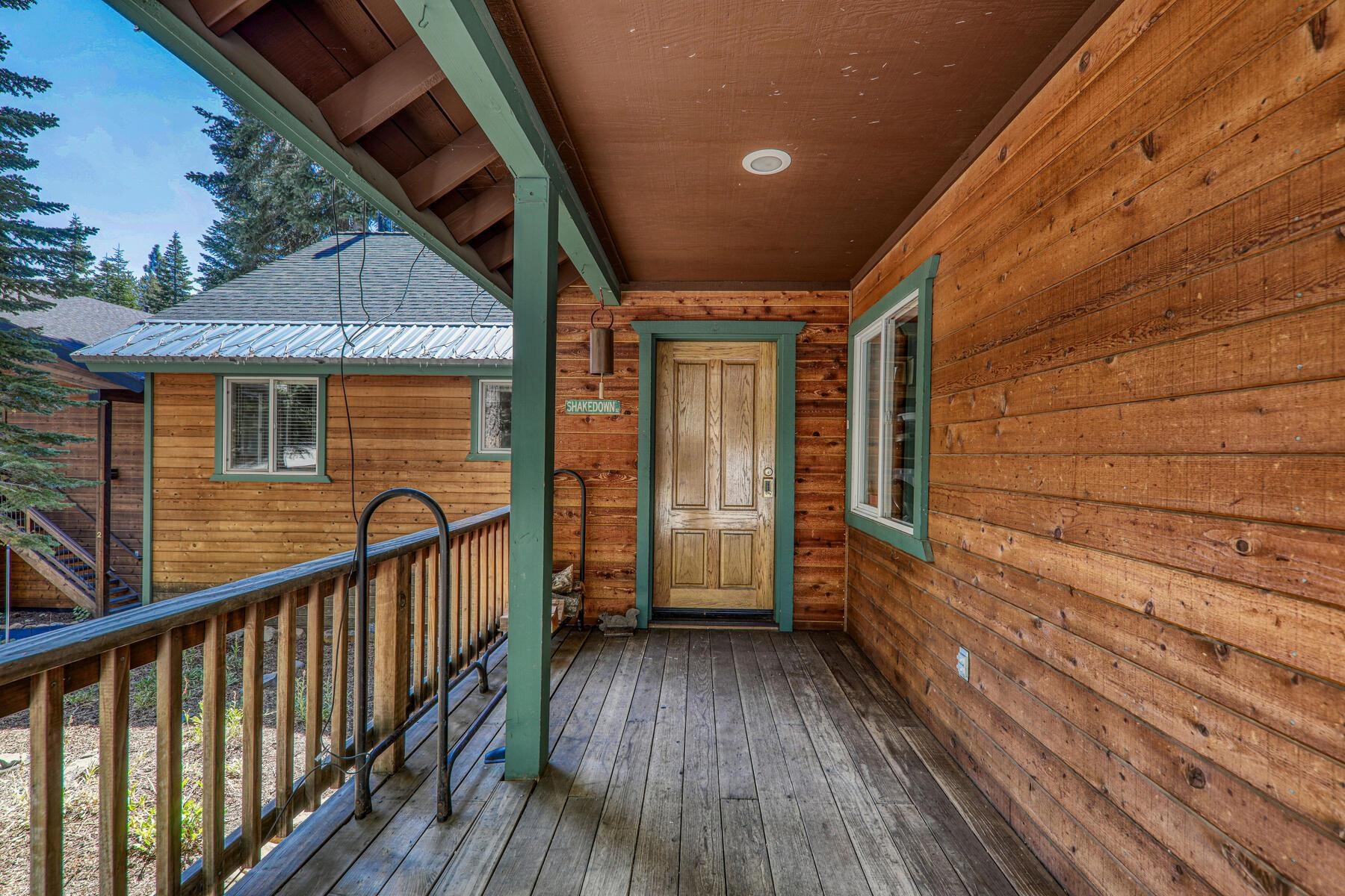 17263 Northwoods Boulevard Truckee, CA 96161 - Photo 2 of 27