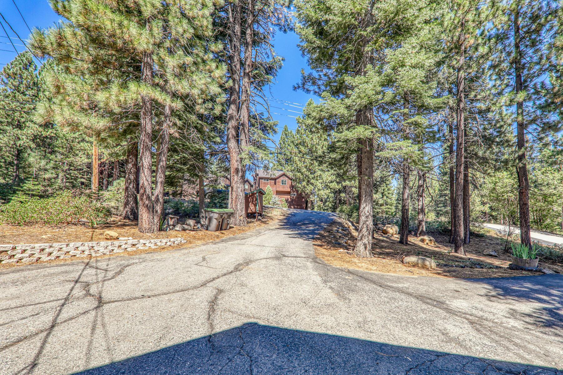 17263 Northwoods Boulevard Truckee, CA 96161 - Photo 26 of 27