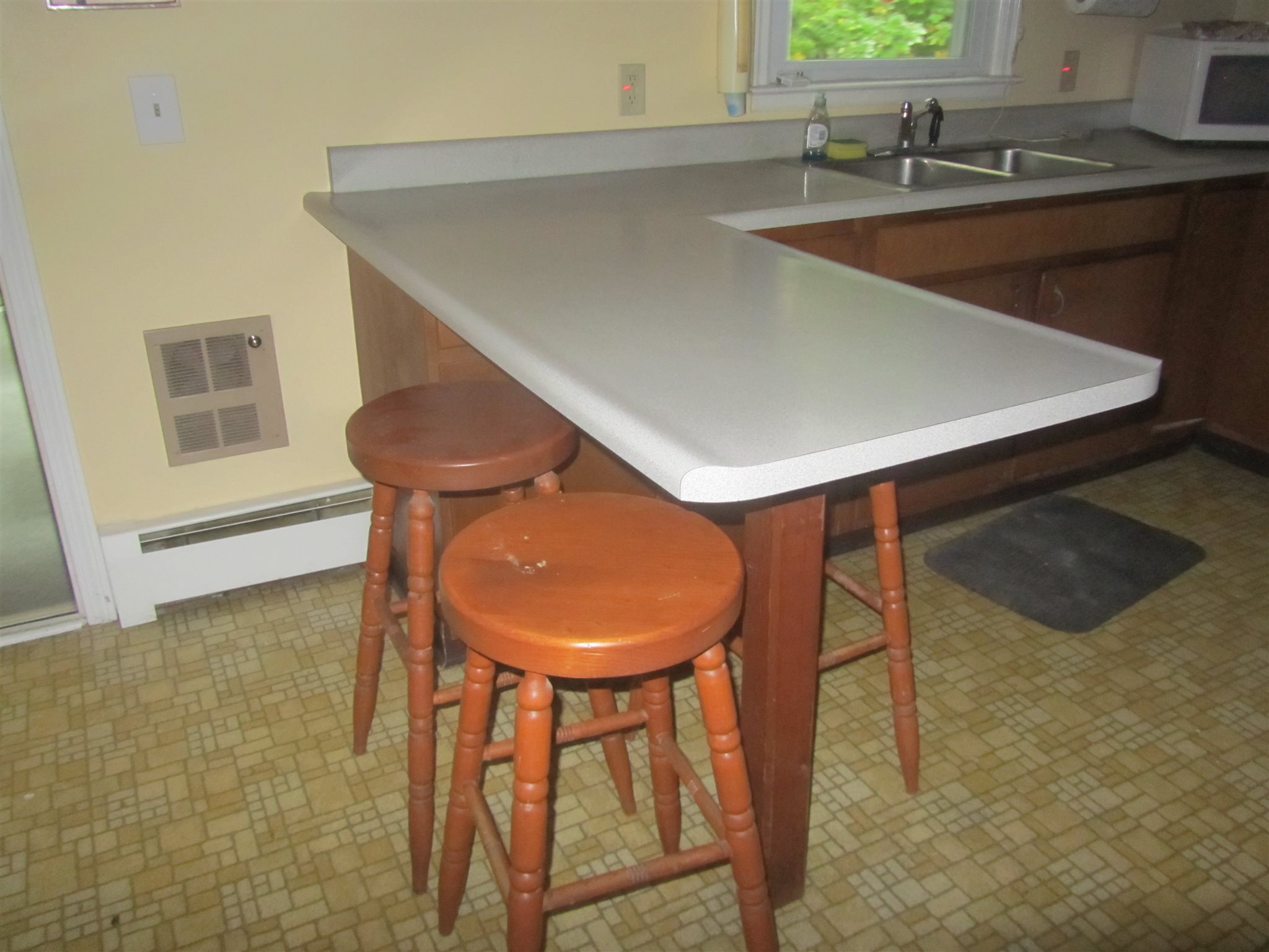 2 Newton Street Rutland, VT 05701 - Photo 7 of 18