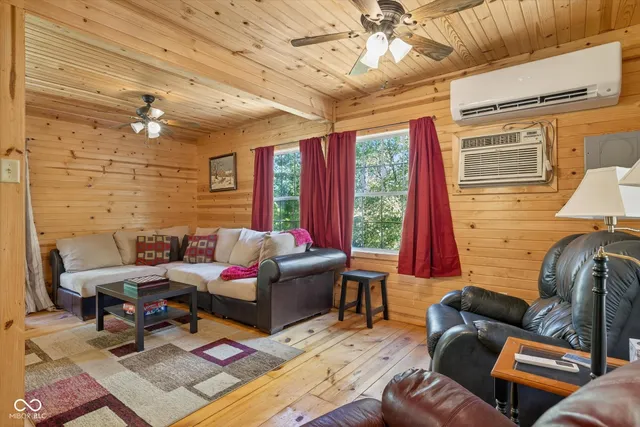 $189,900 | 2617 N Creek, Worthington, IN 47471