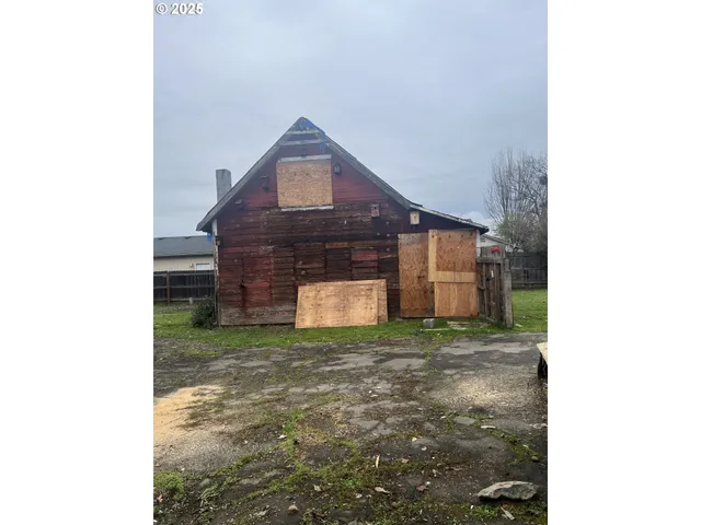 $269,900 | 734 Alder Street, Medford, OR 97501