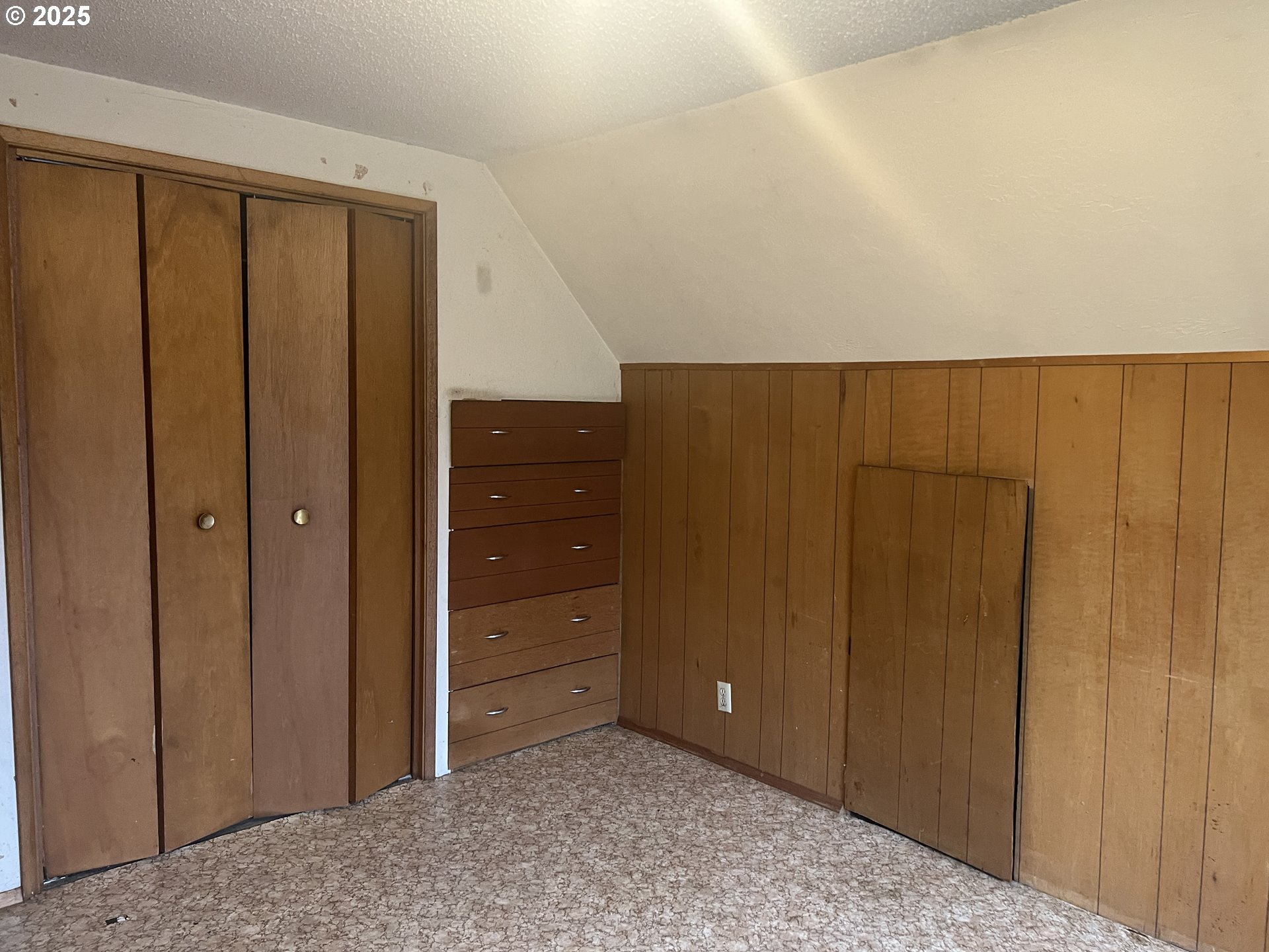 734 Alder Street Medford, OR 97501 - Photo 18 of 31