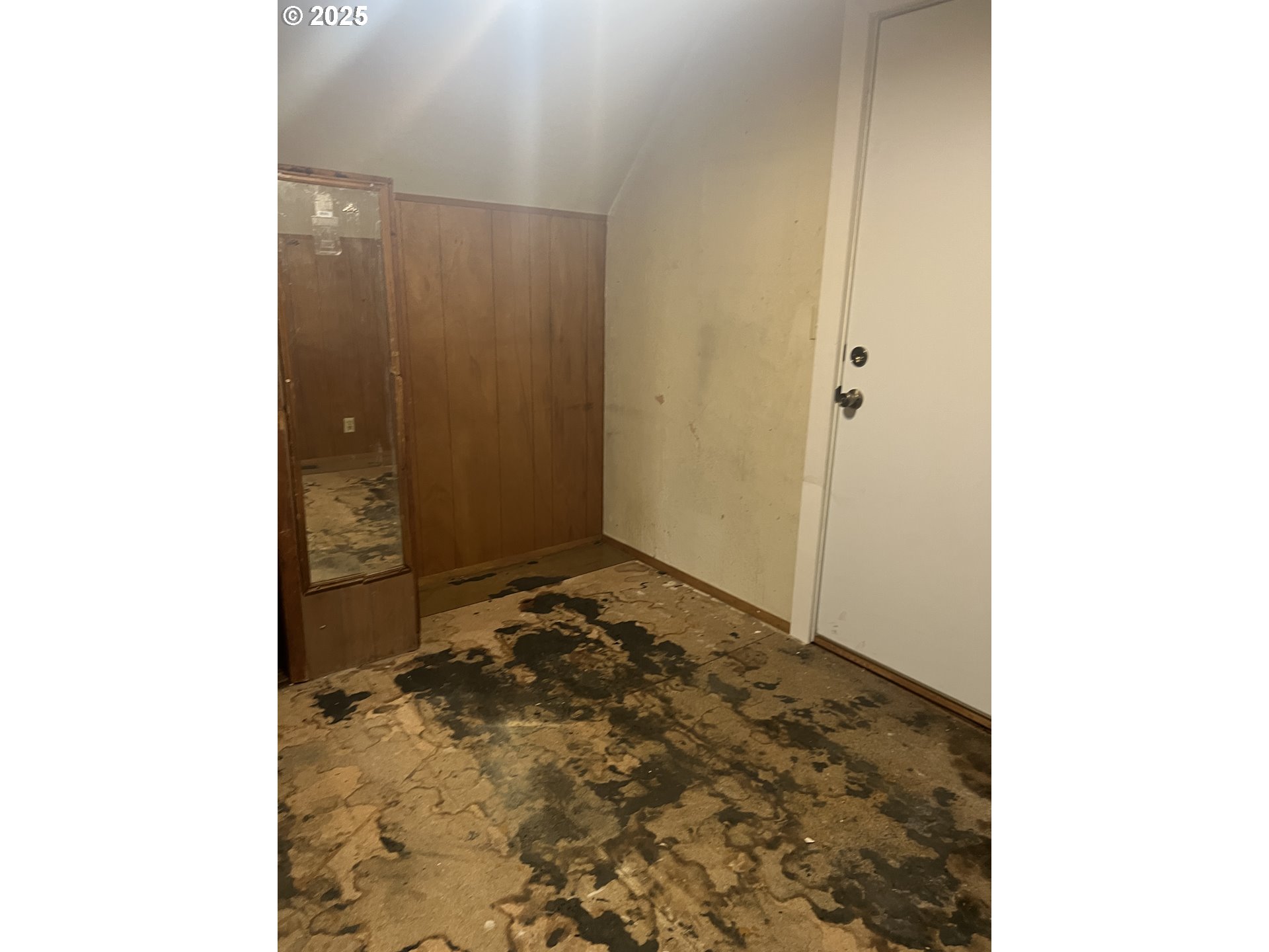 734 Alder Street Medford, OR 97501 - Photo 21 of 31