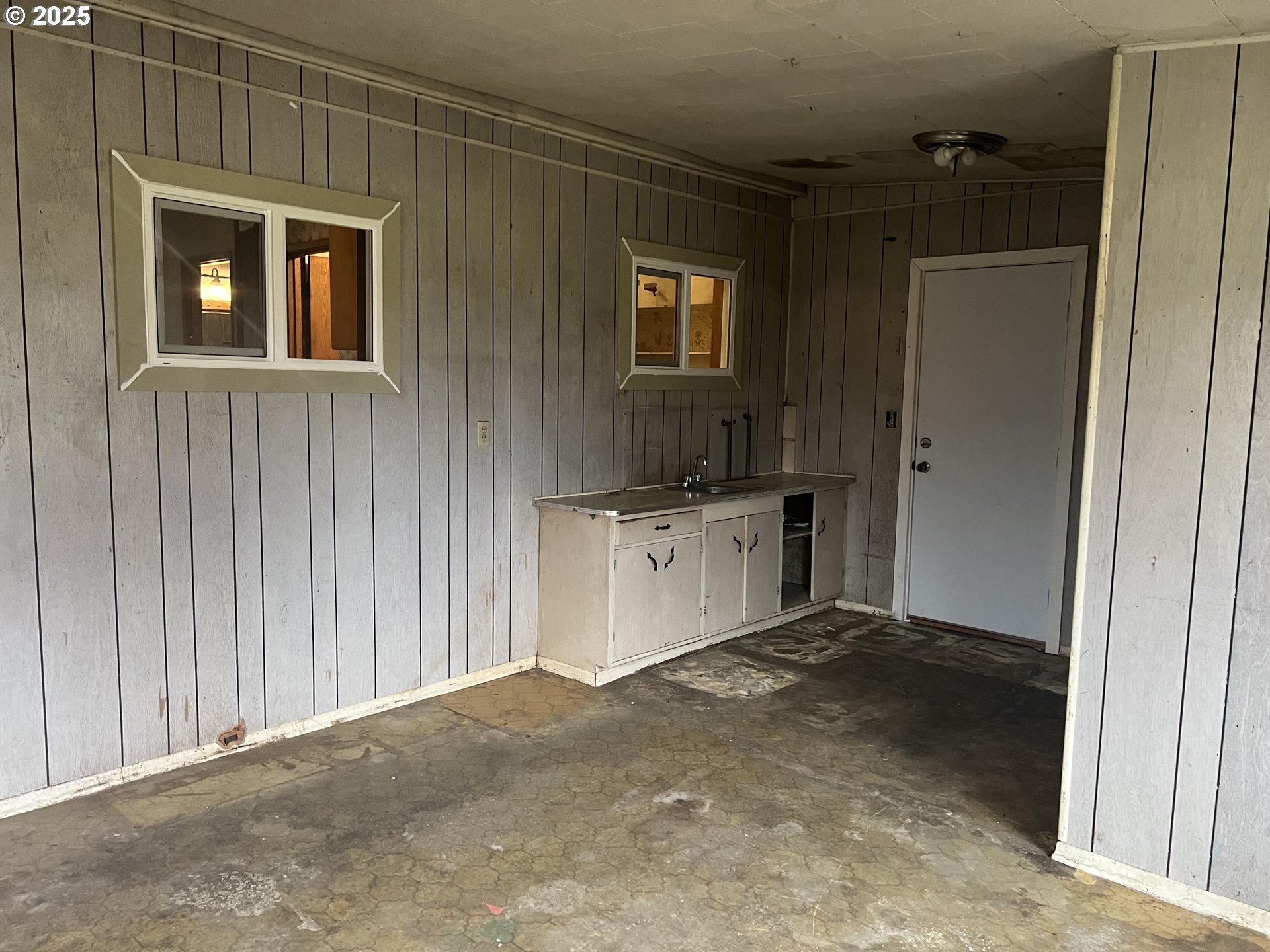 734 Alder Street Medford, OR 97501 - Photo 25 of 31