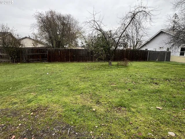 $269,900 | 734 Alder Street, Medford, OR 97501