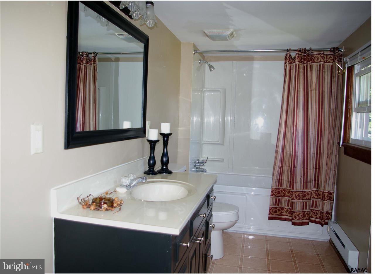 840 Baltimore Street Hanover, PA 17331 - Photo 8 of 15 Gallery Image 8