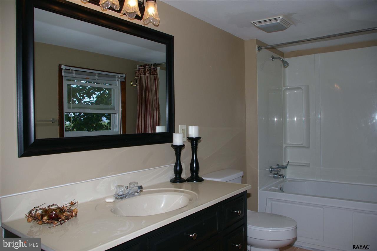 840 Baltimore Street Hanover, PA 17331 - Photo 9 of 15 Gallery Image 9