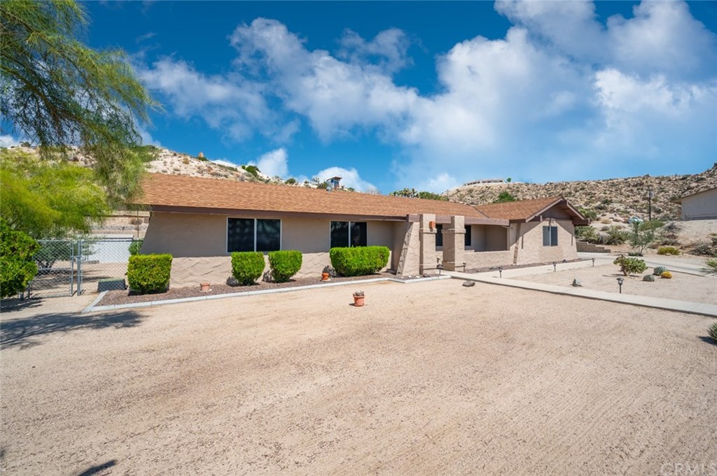 6184 Mirlo Road Yucca Valley, CA 92284 - Photo 1 of 35
