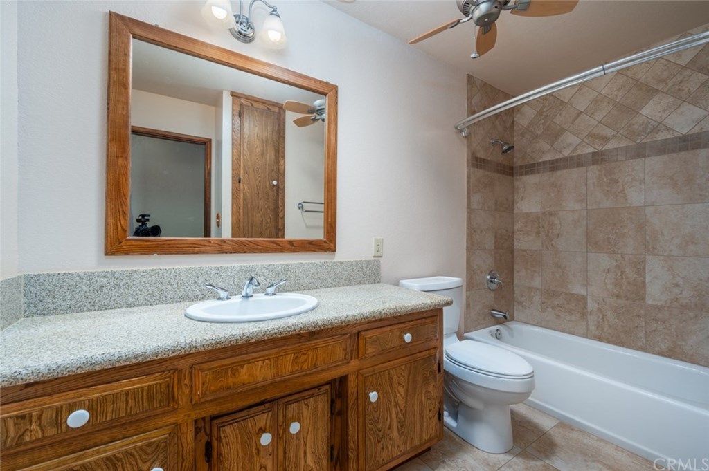 6184 Mirlo Road Yucca Valley, CA 92284 - Photo 12 of 35