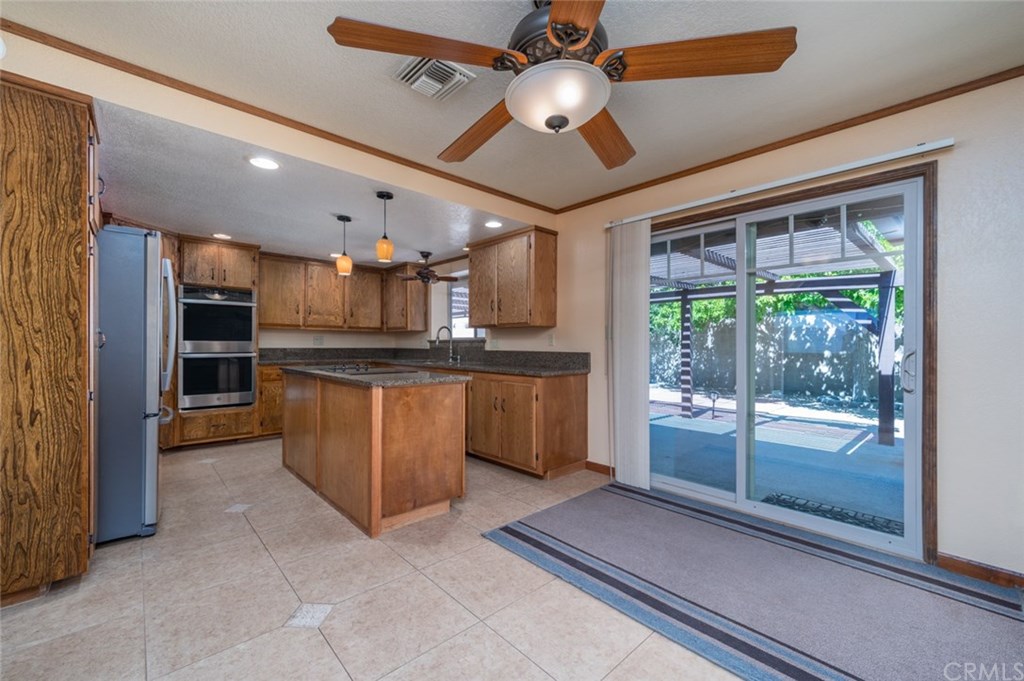 6184 Mirlo Road Yucca Valley, CA 92284 - Photo 15 of 35