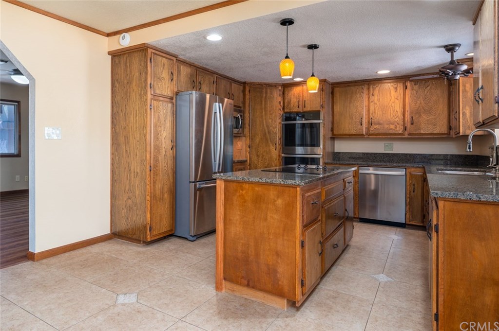 6184 Mirlo Road Yucca Valley, CA 92284 - Photo 16 of 35