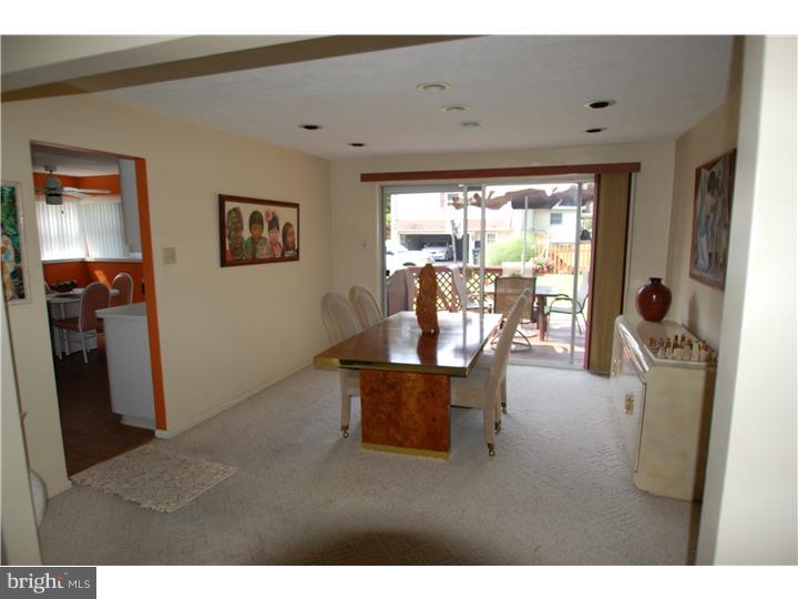 386 Lawrence Road Huntingdon Valley, PA 19006 - Photo 6 of 16 Dining Room