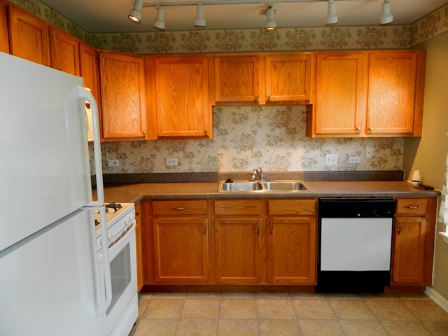 2819 Rutland Circle, Unit 104 Naperville, IL 60564 - Photo 4 of 19