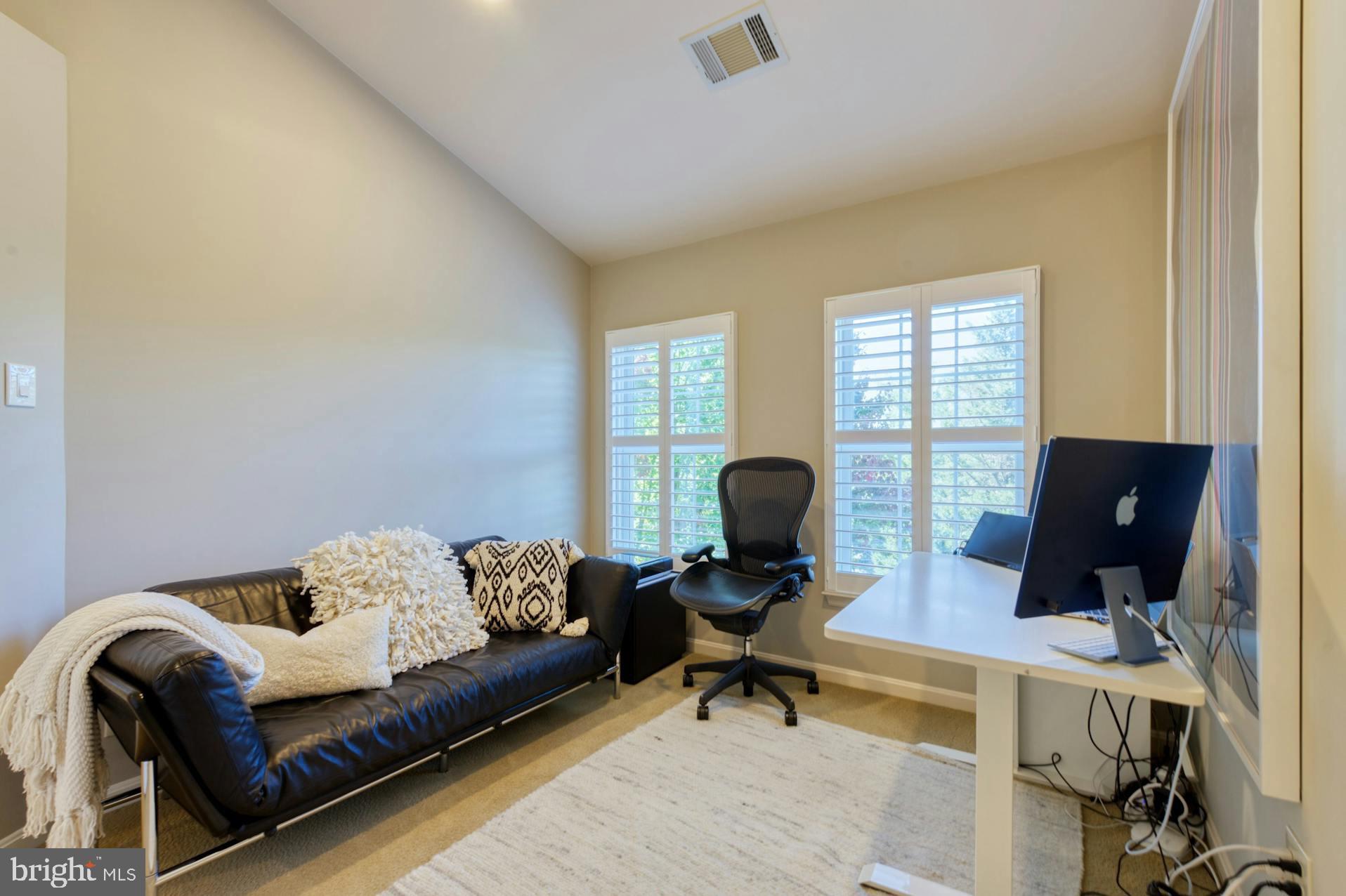 12027 Edgemere Circle Reston, VA 20190 - Photo 23 of 35 Bed 3/Office-VAULTED CEILING