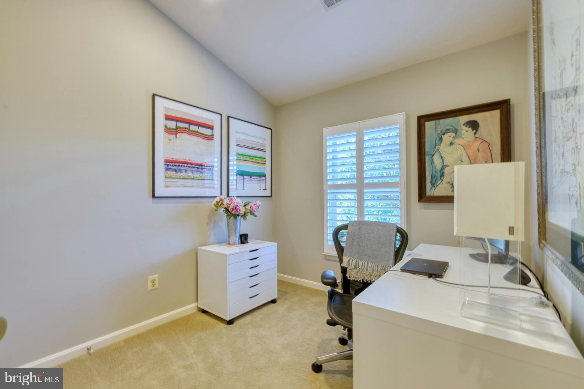 12027 Edgemere Circle Reston, VA 20190 - Photo 26 of 35 Bed 2/Office-VAULTED CEILING
