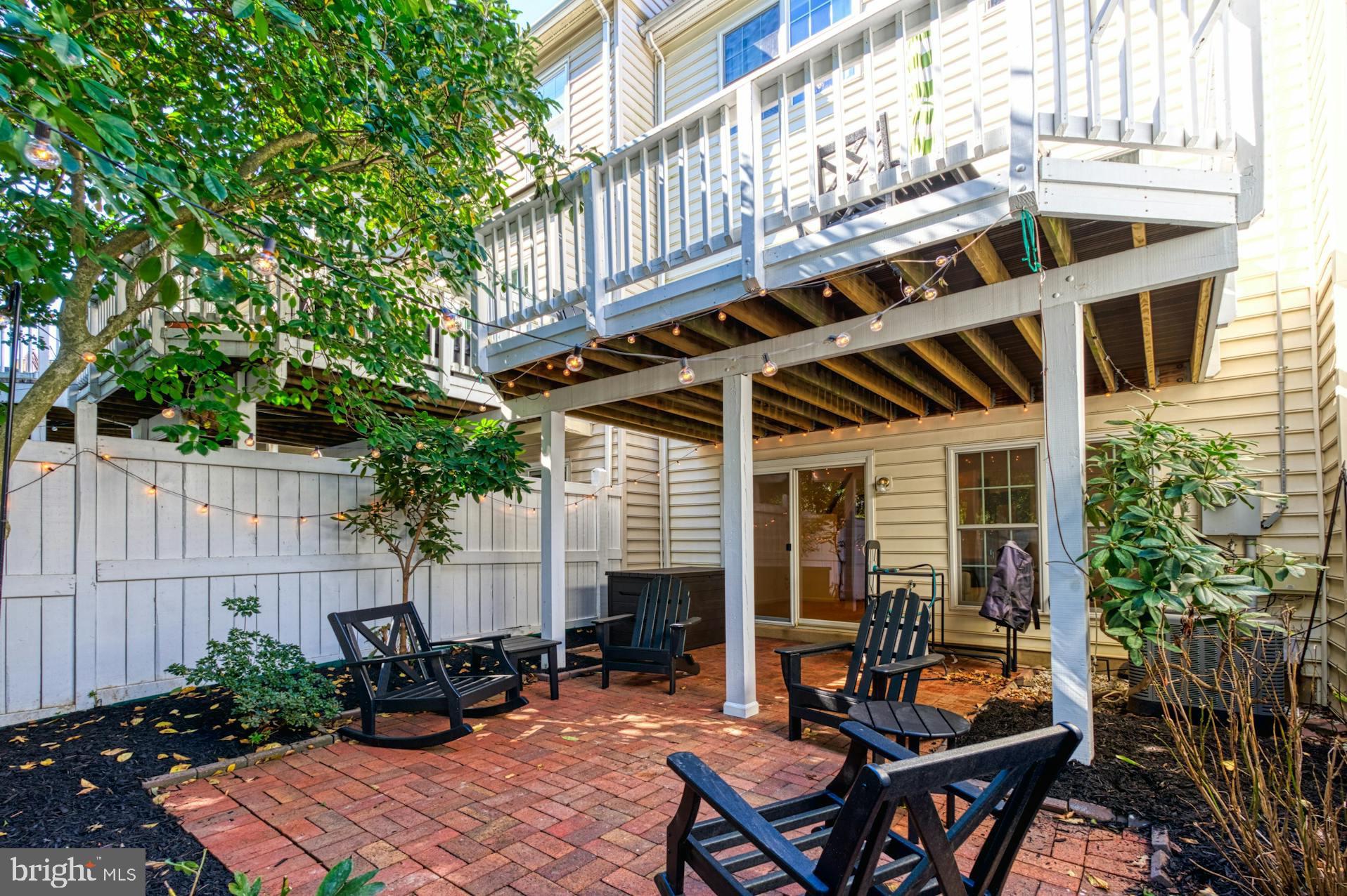 12027 Edgemere Circle Reston, VA 20190 - Photo 32 of 35 RELAXING PLACE