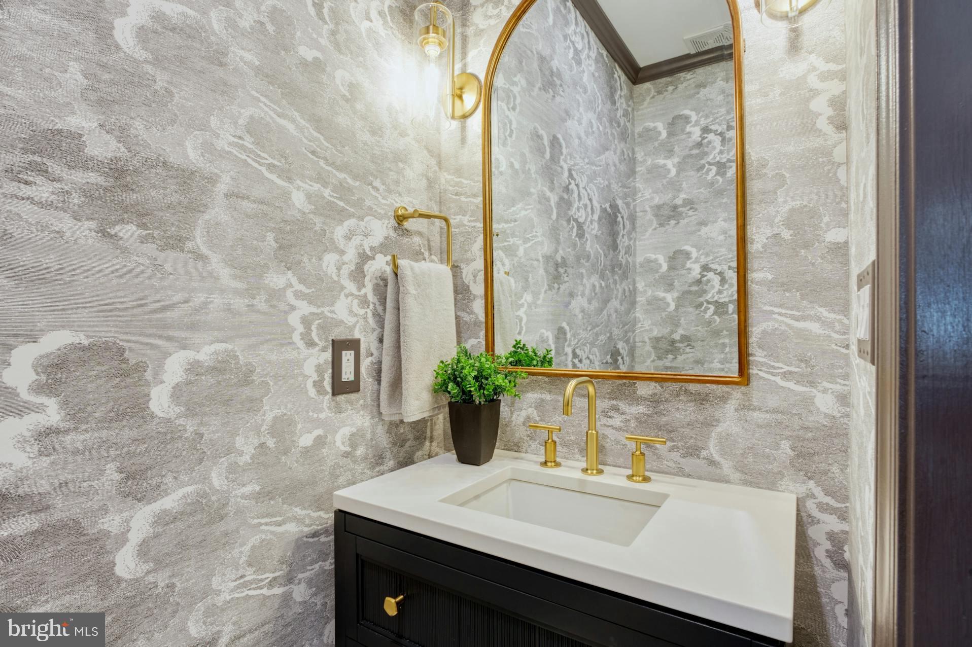 12027 Edgemere Circle Reston, VA 20190 - Photo 8 of 35 STUNNING Powder Rm w/Italian wallpaper